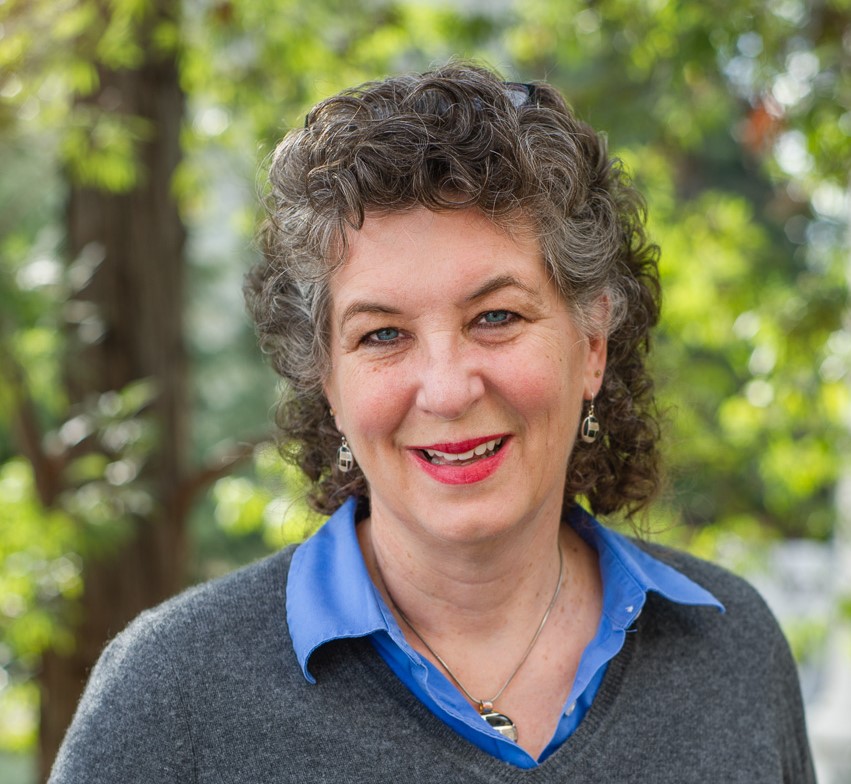 Professor Martha Olney is given the UC Berkeley Advising Champion ...